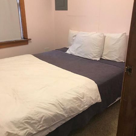 Katahdin Cabins Hotel Millinocket Екстериор снимка