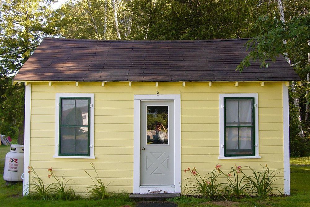 Katahdin Cabins Hotel Millinocket Екстериор снимка