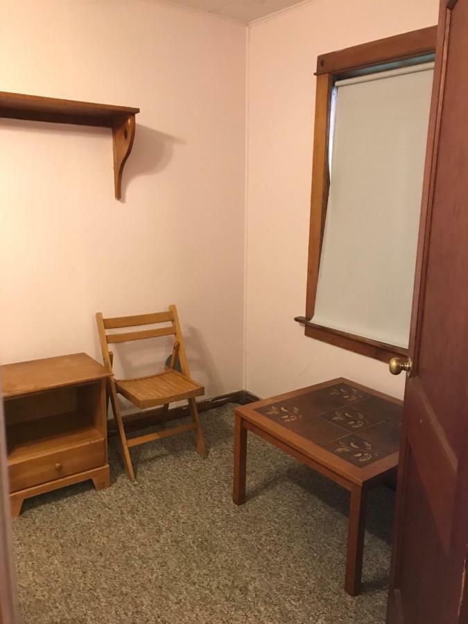 Katahdin Cabins Hotel Millinocket Екстериор снимка