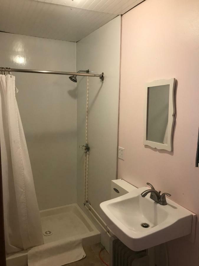 Katahdin Cabins Hotel Millinocket Екстериор снимка